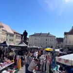 Auf Schatzsuche in der Eisleber Innenstadt: Flohmarkt lädt zum Stöbern ein