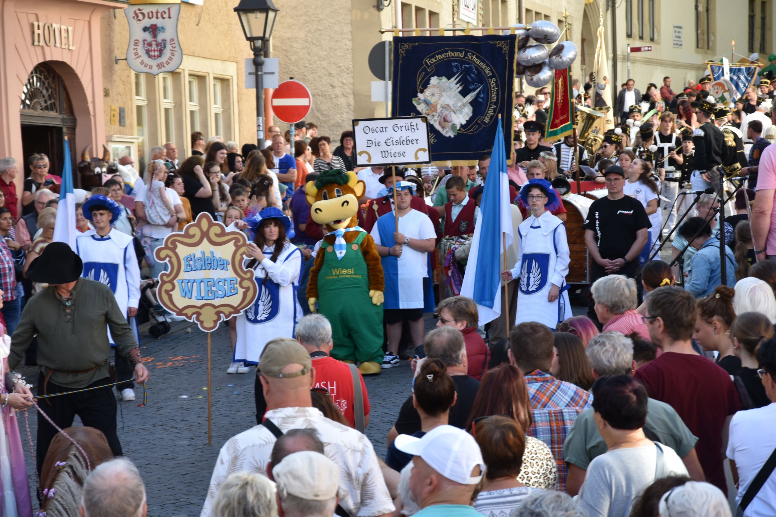 Eröffnung&Umzug (2)
