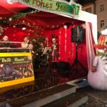 Warm Up – zur Eröffnung des Weihnachtsmarktes mit kleinen Programmpunkten, die uns in weihnachtliche Stimmung bringen
