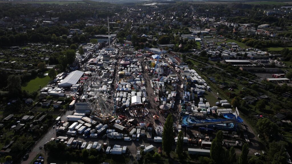 Die Vorbereitungen laufen auf Hochtouren: In drei Wochen entsteht eine Stadt in der Stadt